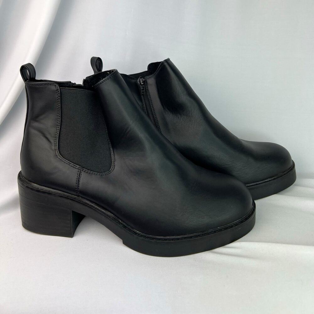 Women's Black Faux Leather Ankle Booties Round Toe Side Zip Wide Calf 11 W